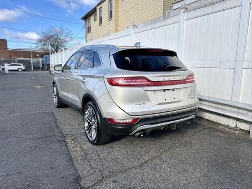 2015 Lincoln MKC Base