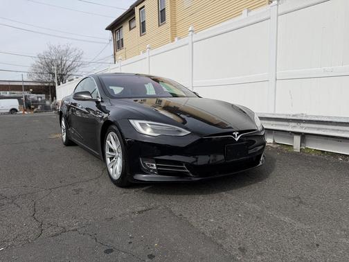 2017 Tesla Model S 90D