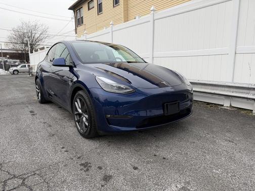 2022 Tesla Model Y Performance Dual Motor All-Wheel Drive