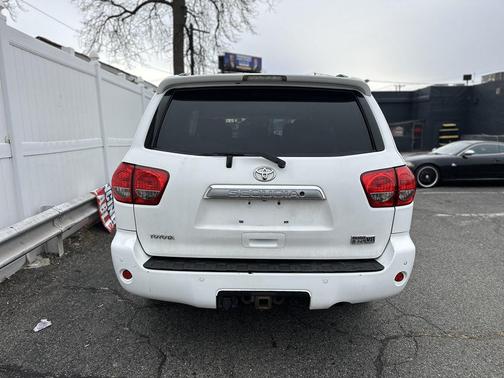 2010 Toyota Sequoia Limited