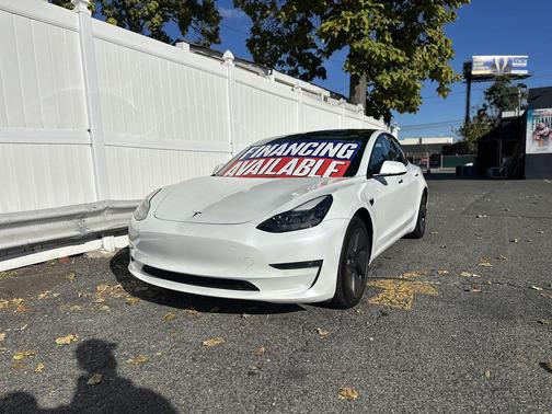 2021 Tesla Model 3 Standard Range Plus