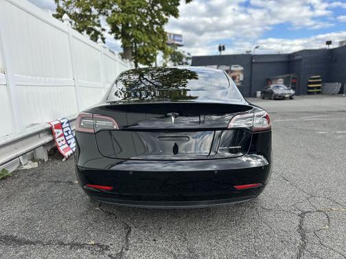 2018 Tesla Model 3 Performance