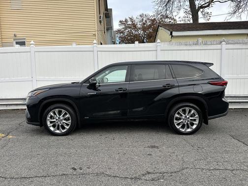 2020 Toyota Highlander Hybrid Limited