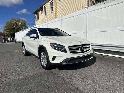 2017 Mercedes-Benz GLA 250 Base