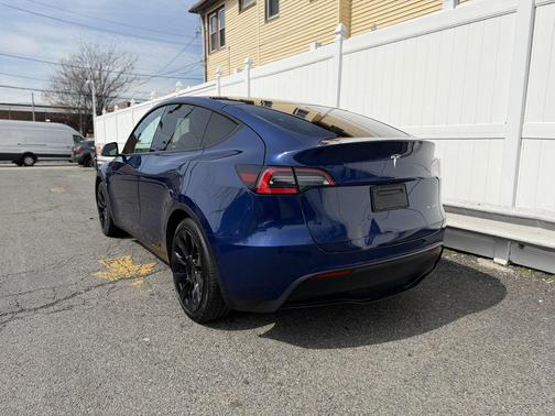 Deep Blue Metallic 2021 Tesla Model Y Long Range Dual Motor All-Wheel Drive