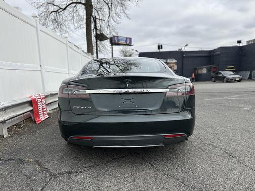 2014 Tesla Model S 85