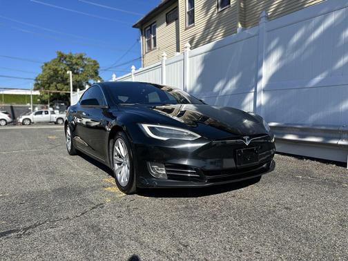 2018 Tesla Model S 75D