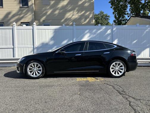 2018 Tesla Model S 75D