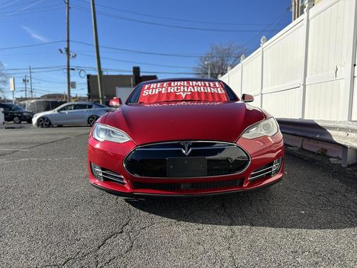 2015 Tesla Model S 85D