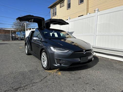 2016 Tesla Model X 75D FREE SUPERCHARGER