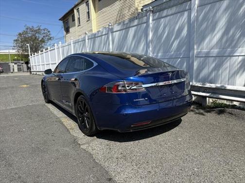 2016 Tesla Model S 90D