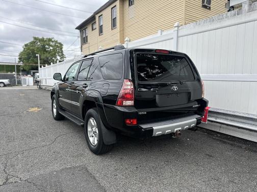 2004 Toyota 4Runner SR5