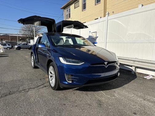 2017 Tesla Model X 75D