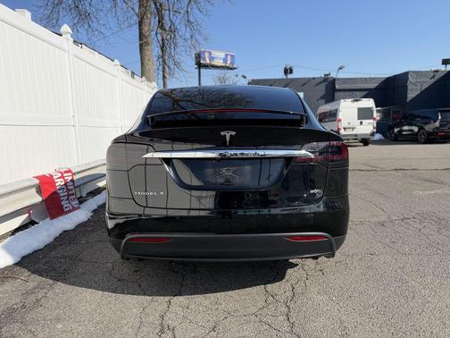 2016 Tesla Model X 90D