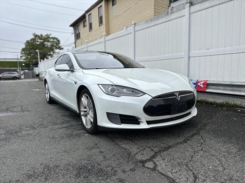2015 Tesla Model S 70D