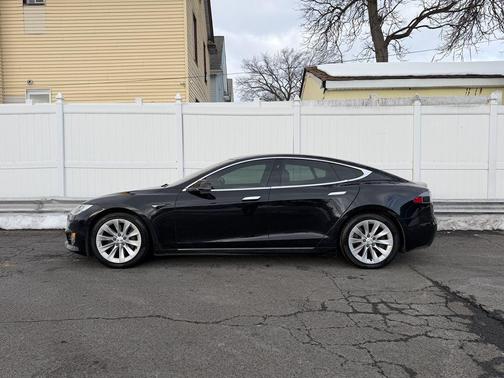 2017 Tesla Model S 75D