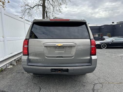 2018 Chevrolet Suburban LT