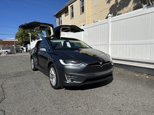 2017 Tesla Model X 75D