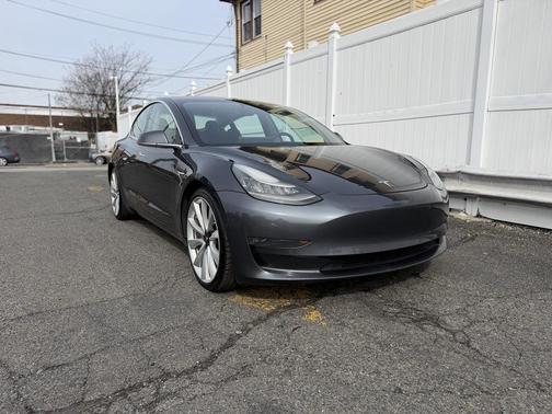 GREY 2018 Tesla Model 3 Performance