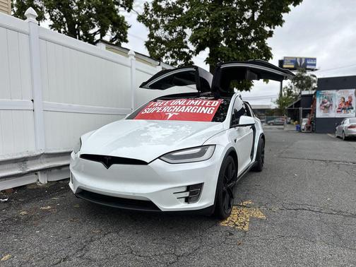2016 Tesla Model X 75D FREE SUPERCHARGER