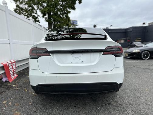 2016 Tesla Model X 75D FREE SUPERCHARGER