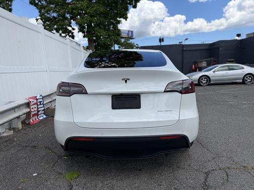 Pearl White Multi-Coat 2020 Tesla Model Y Long Range Dual Motor All-Wheel Drive