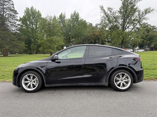 Solid Black 2021 Tesla Model Y Long Range Dual Motor All-Wheel Drive