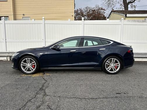 2014 Tesla Model S 85