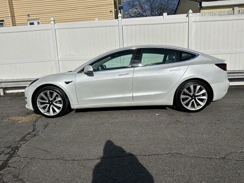 2020 Tesla Model 3 Standard Range Plus