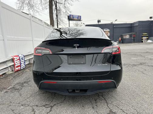 2020 Tesla Model Y Long Range Dual Motor All-Wheel Drive