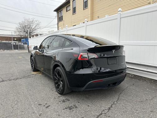 2020 Tesla Model Y Long Range Dual Motor All-Wheel Drive