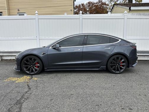 2020 Tesla Model 3 Performance