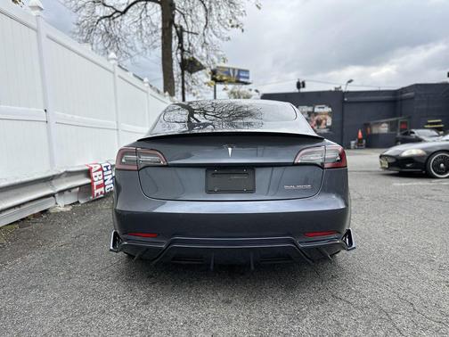 2020 Tesla Model 3 Performance