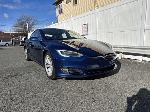 2016 Tesla Model S 90D
