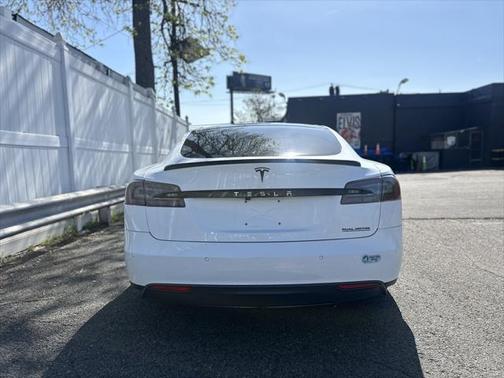 2015 Tesla Model S 75D
