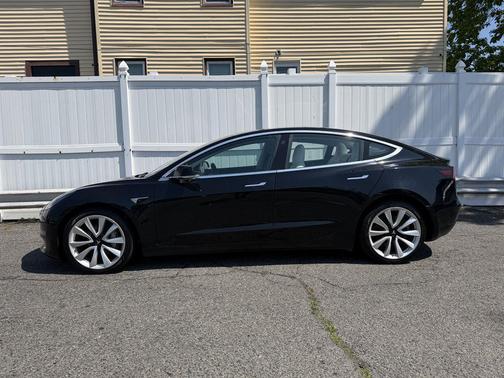 BLACK 2018 Tesla Model 3 Long Range
