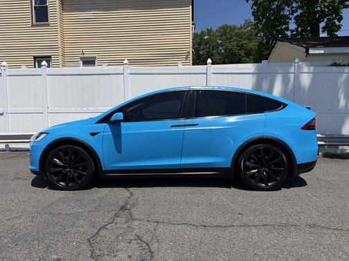 Deep Blue Metallic 2016 Tesla Model X 75D