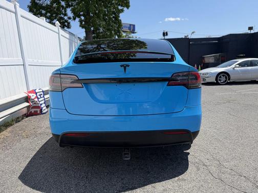 Deep Blue Metallic 2016 Tesla Model X 75D