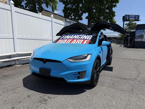 Deep Blue Metallic 2016 Tesla Model X 75D