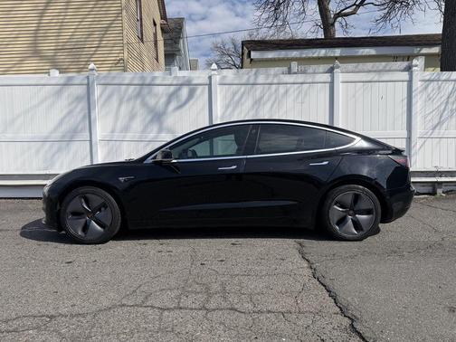 BLACK 2018 Tesla Model 3 Long Range