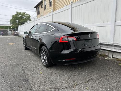 2019 Tesla Model 3 Mid Range