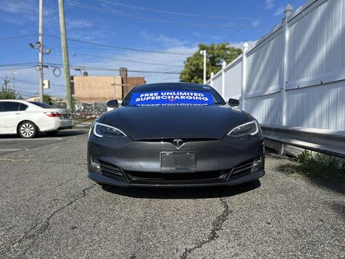 2017 Tesla Model S FREE SUPERCHARGE 2.0 A/T PILOT