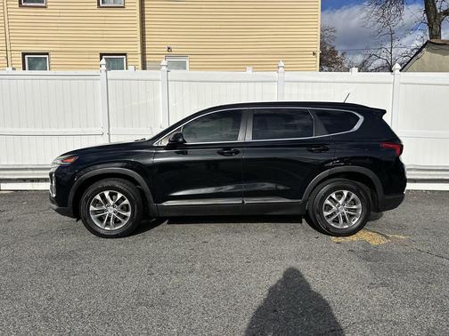 2019 Hyundai SANTA FE SE 2.4
