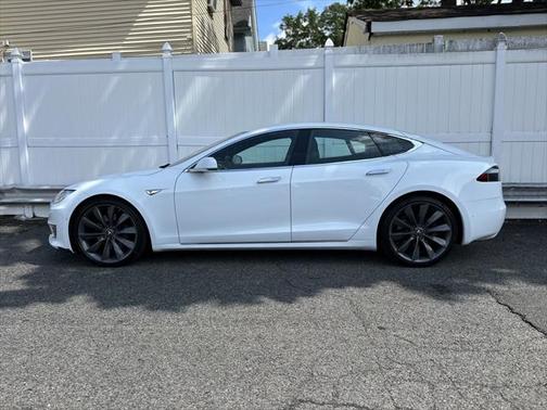 2016 Tesla Model S 75D