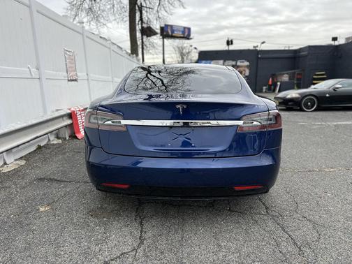 2016 Tesla Model S 75D