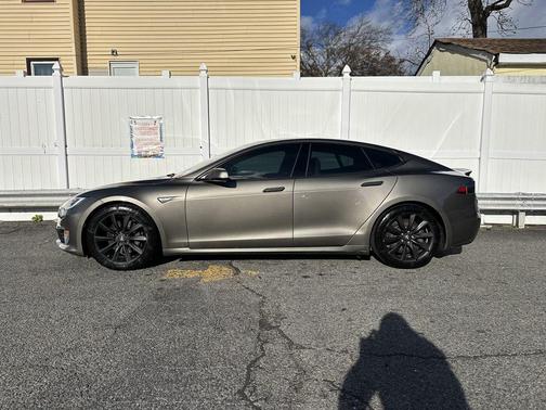 2016 Tesla Model S 90D