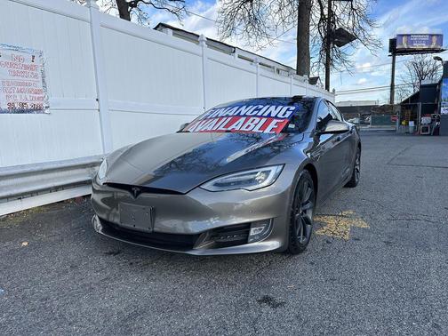 2016 Tesla Model S 90D