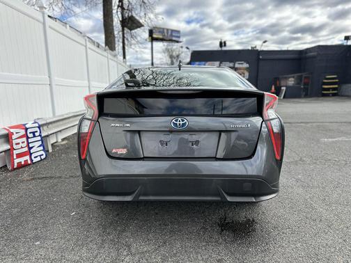 2016 Toyota Prius Four
