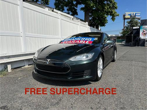 2013 Tesla Model S FREE SUPERCHARGER