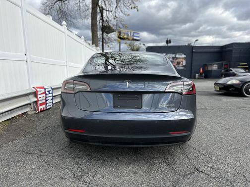 2019 Tesla Model 3 Performance